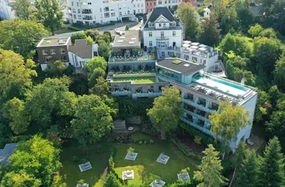 Das Gebäude in dem sich das Hotel befindet