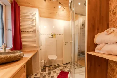 Ein Badezimmer in der Unterkunft Ferienhaus Störzel Wohnung B
