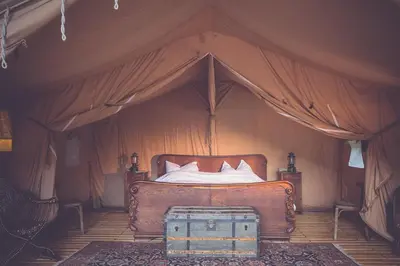 Ein Bett oder Betten in einem Zimmer der Unterkunft Moselglamping