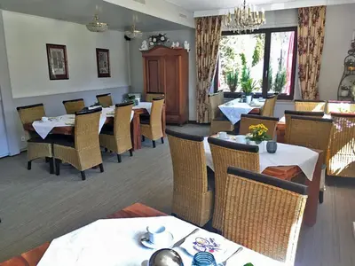 Ein Sitzbereich in der Unterkunft Diamanthotel Idar-Oberstein