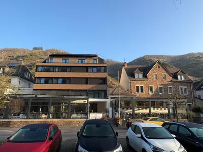 Ein allgemeiner Bergblick oder ein Berglick von des Hotels aus
