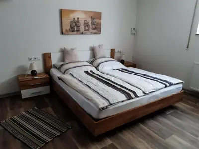 Ein Bett oder Betten in einem Zimmer der Unterkunft Fewo Judith