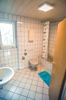 Ein Badezimmer in der Unterkunft Rheinterrasse Wohnung 1