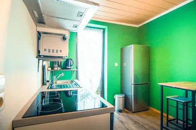 Küche/Küchenzeile in der Unterkunft Rheinterrasse Wohnung 1