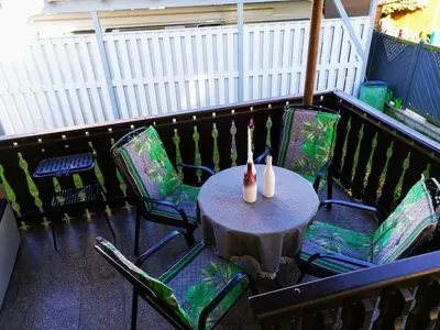Ein Balkon oder eine Terrasse in der Unterkunft Ferienwohnung Maria Laach 3