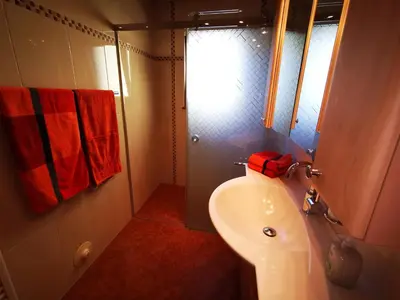 Ein Badezimmer in der Unterkunft Ferienwohnung Maria Laach 3