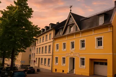 Das Gebäude in dem sich die Ferienwohnung befindet