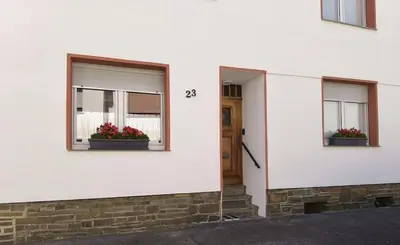 Das Gebäude in dem sich die Pension befindet