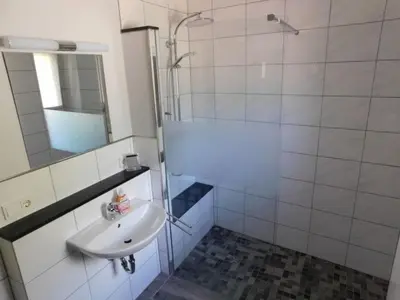 Ein Badezimmer in der Unterkunft FeWo Kailbachtal