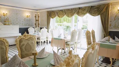 Ein Sitzbereich in der Unterkunft Hotel Monet - Das Kunsthotel an der Lahn