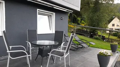 Ein Garten an der Unterkunft Ferienwohnung Ida