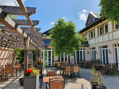 Das Gebäude in dem sich das Hotel befindet