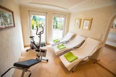 Das Fitnesscenter und/oder die Fitnesseinrichtungen in der Unterkunft Villa Eifelpalace am Nürburgring