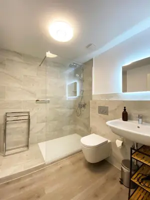 Ein Badezimmer in der Unterkunft FeWo Sonnenlay - Apartments an der Mosel