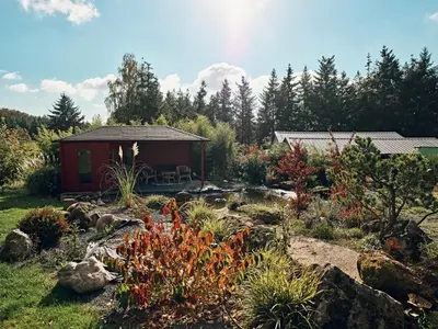 Ein Garten an der Unterkunft Bildstein's 