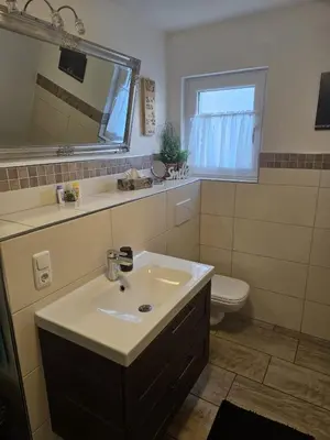 Ein Badezimmer in der Unterkunft Hakans Moselblick Ferienwohnung