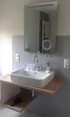 Ein Badezimmer in der Unterkunft Weinhaus Lenartz-Bleser