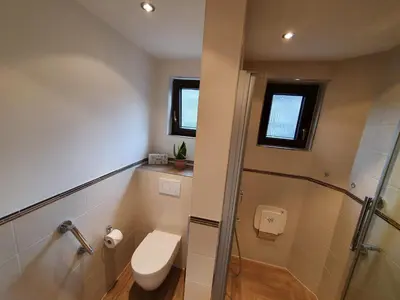Ein Badezimmer in der Unterkunft Haus Monika
