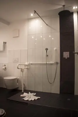 Ein Badezimmer in der Unterkunft Hotel-Restaurant Zur Traube