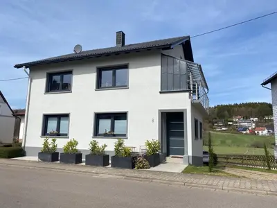 Das Gebäude in dem sich die Ferienwohnung befindet