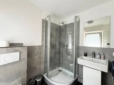 Ein Badezimmer in der Unterkunft Apartment Nürburgblick by Interhome