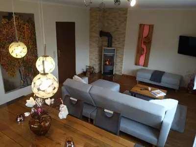Ein Sitzbereich in der Unterkunft Ferienhaus Vulkaneifel Haus Pesch