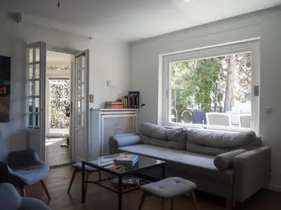Ein Sitzbereich in der Unterkunft Ferienwohnung am Rheinsteig