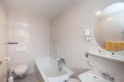 Ein Badezimmer in der Unterkunft Hotel Garni Günther