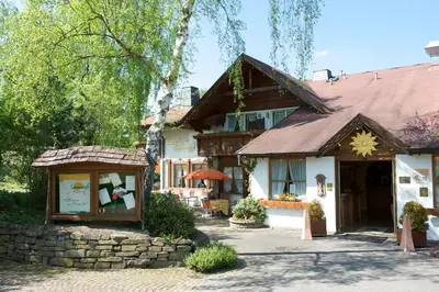 Das Gebäude in dem sich das Hotel befindet