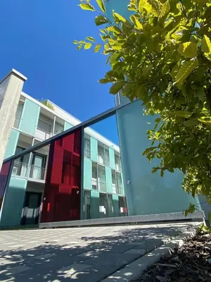 Das Gebäude in dem sich die Ferienwohnung befindet