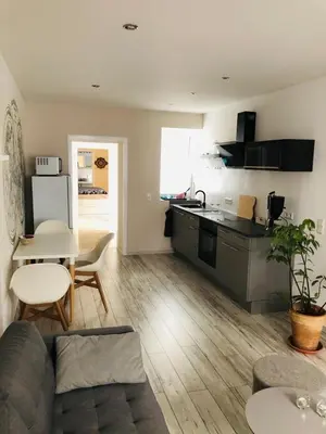 Küche/Küchenzeile in der Unterkunft Ferienwohnung im Zentrum von Winningen