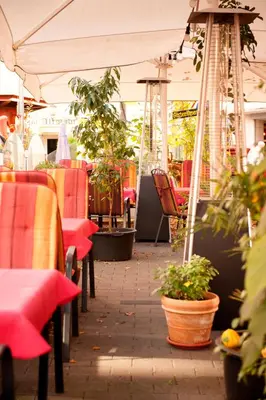 Ein Sitzbereich in der Unterkunft Neubert`s Gasthaus am Rhein