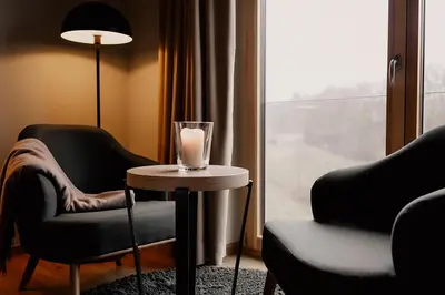 Ein Sitzbereich in der Unterkunft 2tHEIMAT - Hotel & Restaurant