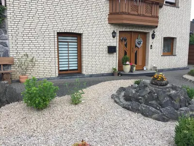 Das Gebäude in dem sich die Ferienwohnung befindet
