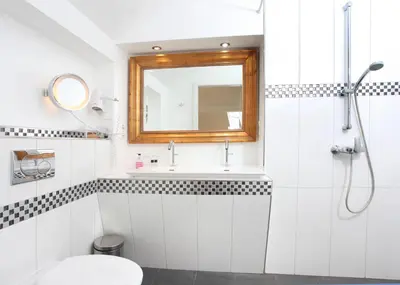 Ein Badezimmer in der Unterkunft Hotel am Markt Bacharach