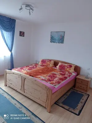 Ein Bett oder Betten in einem Zimmer der Unterkunft Ferienwohnung Idarblick