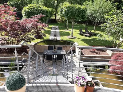 Ein Garten an der Unterkunft Ferienwohnung 