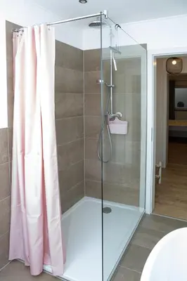 Ein Badezimmer in der Unterkunft The Rocks - Ferienwohnung mit Felsenpanorama