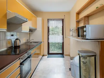 Küche/Küchenzeile in der Unterkunft Apartment Eifelnatur - Haus 1-2 by Interhome