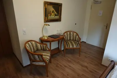 Ein Sitzbereich in der Unterkunft Landgasthof “Zur Alten Mühle“