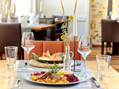 Essen im Hotel oder in der Nähe