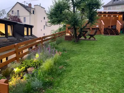 Ein Garten an der Unterkunft Hotel Garni Maaß