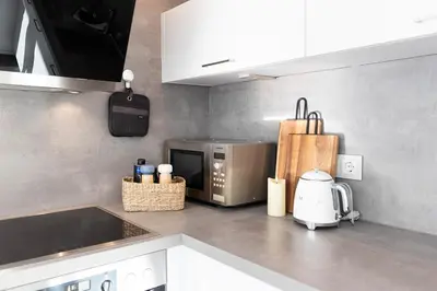 Küche/Küchenzeile in der Unterkunft Neu PENTHOUSE MoselTop Luxus Design Klima 2P
