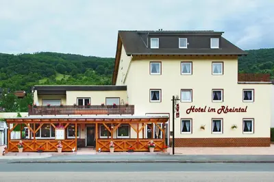 Ein allgemeiner Bergblick oder ein Berglick von des Hotels aus