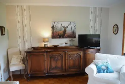 TV/Unterhaltungsangebot in der Unterkunft Ferienhaus-stadtkyll-eifel Beim Förster mit zwei Schlafzimmern