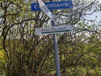 Ein Zertifikat, Auszeichnung, Logo oder anderes Dokument, das in der Unterkunft fewo-elzerhof ausgestellt ist