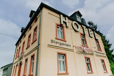 Das Gebäude in dem sich das Hotel befindet