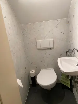 Ein Badezimmer in der Unterkunft Gästezimmer am Waldrand