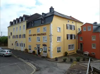 Das Gebäude in dem sich die Pension befindet