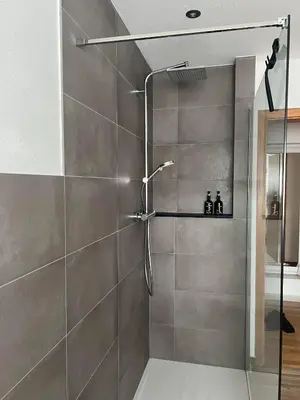 Ein Badezimmer in der Unterkunft Moderne familienfreundliche Wohnung am Waldrand von Prüm mit Terrasse